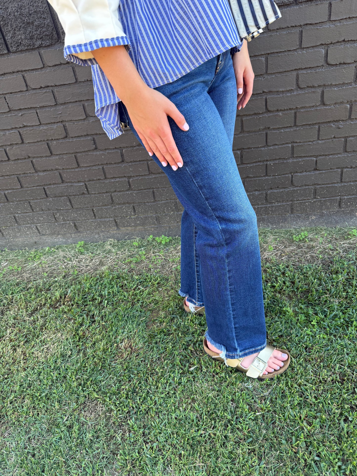 Elijah HR Crop Straight Jeans