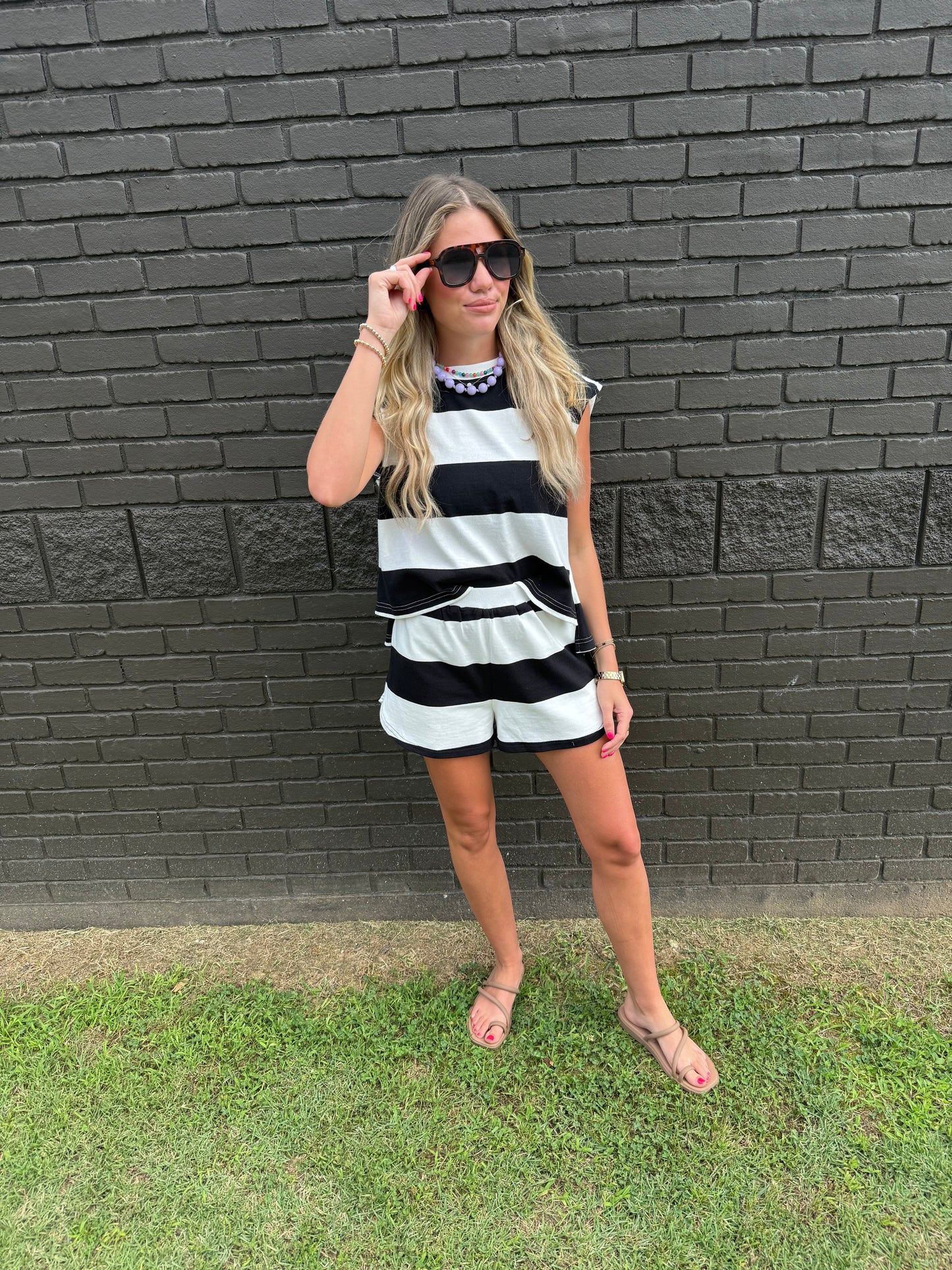 Ellis Black/White Top