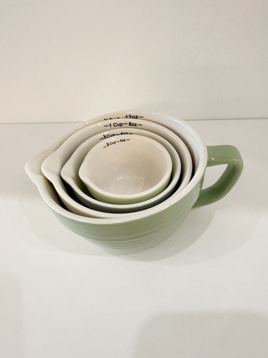 Measuring cups
