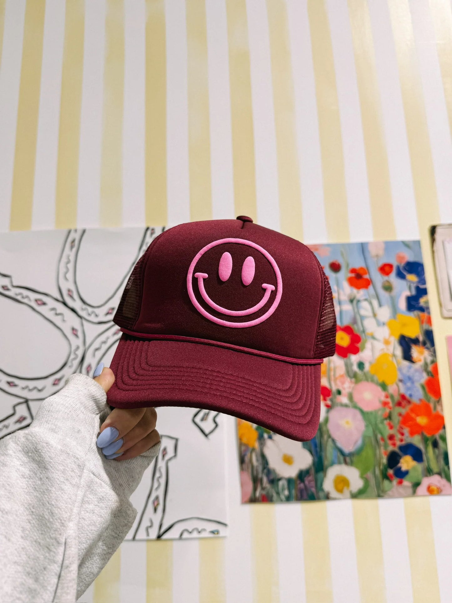 Puff Smiley Trucker Burgundy