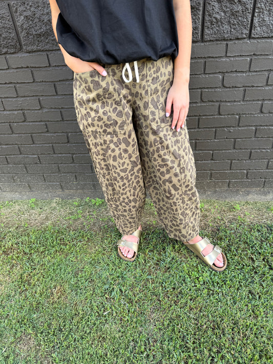 Maren Leopard Barrel Pants Olive