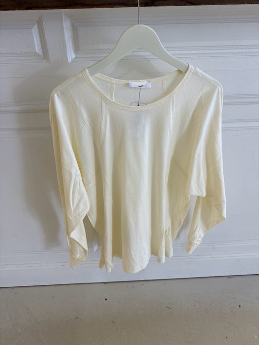 Remi Basic Cream Top