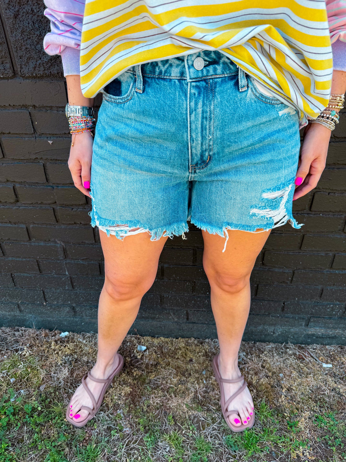 Nina Boyfriend Midi Shorts