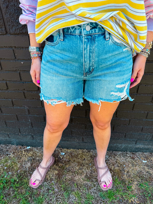 Nina Boyfriend Midi Shorts