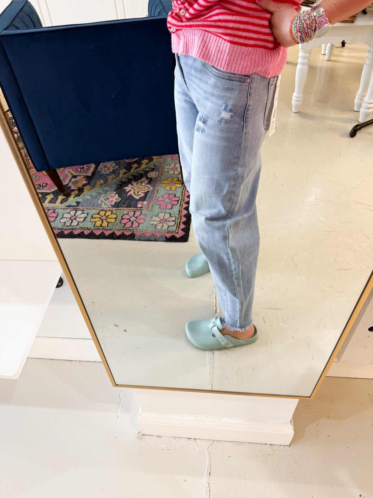 Sarah Slouchy Crop Barrel Jean