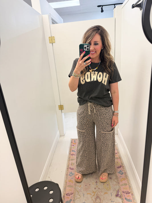 HOWDY Tee