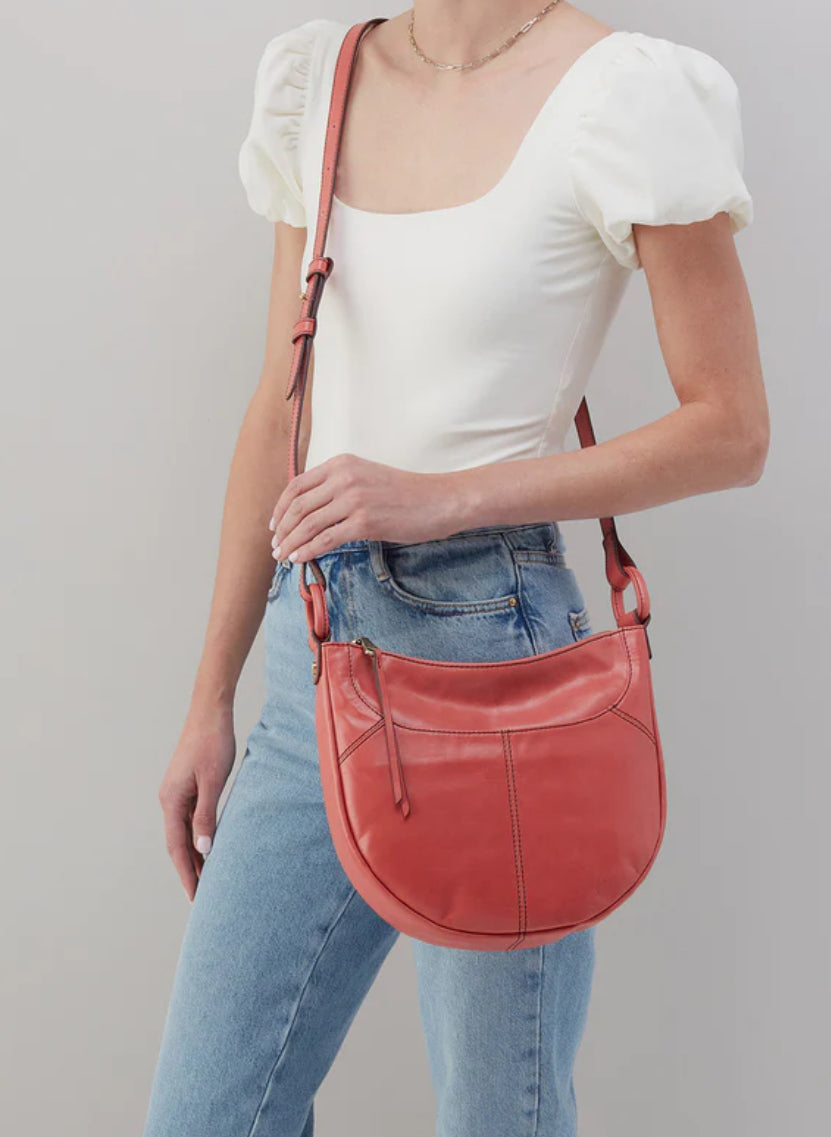 Hobo Sheila Scoop Crossbody