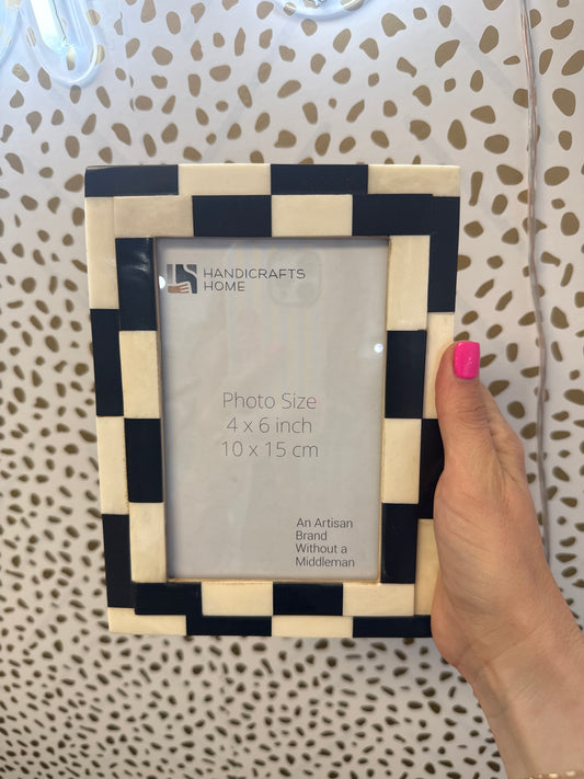 Shuffled Picture Frame 4x6