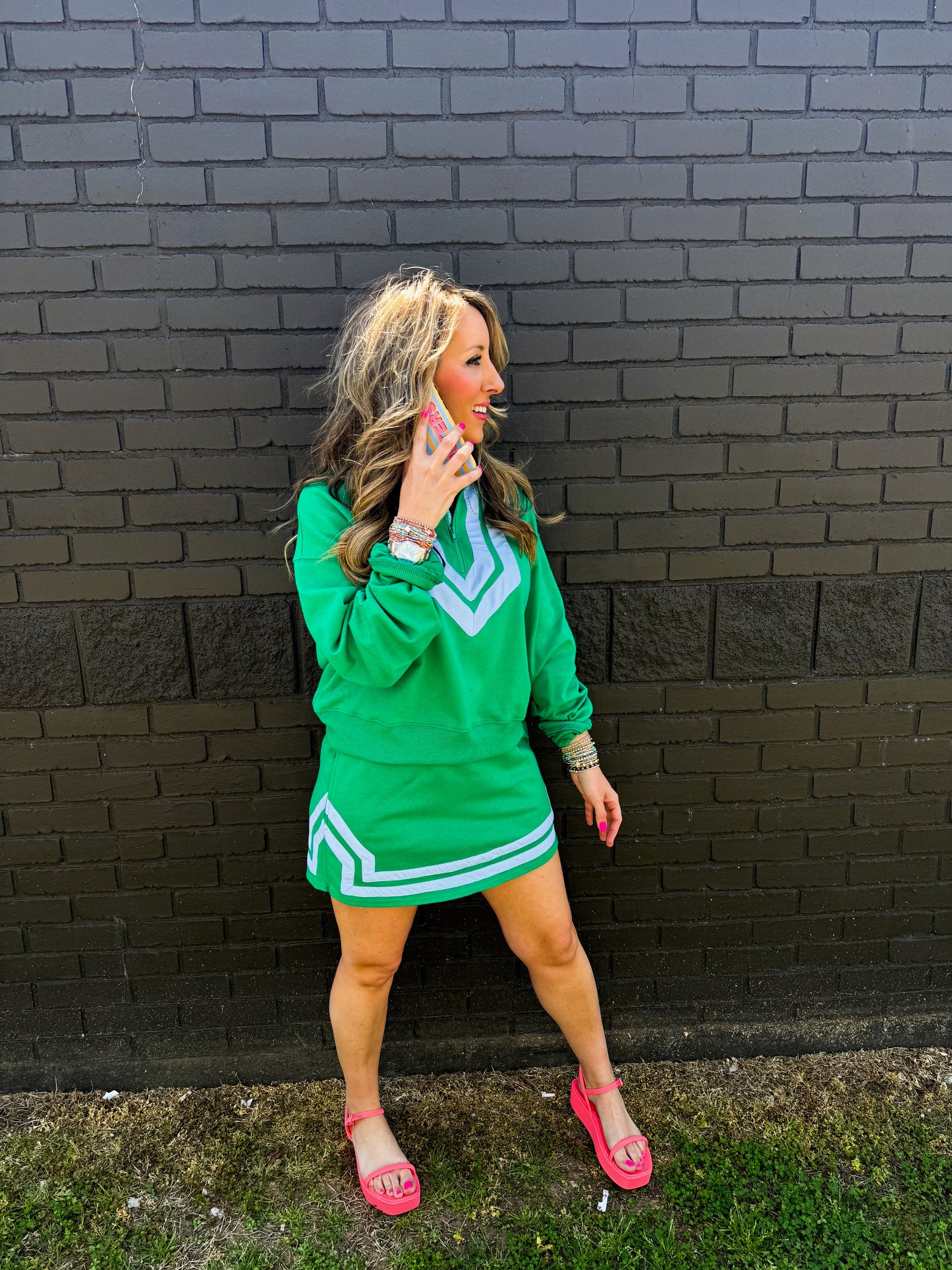 Scottie Pullover